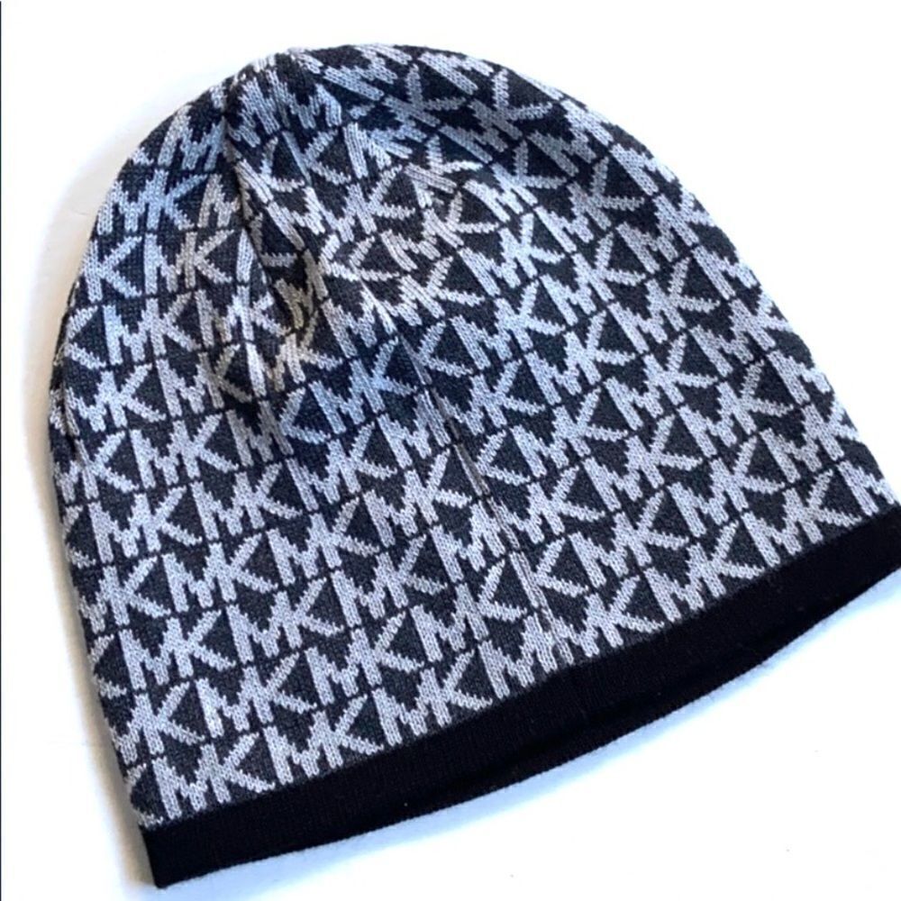 NWOT Michael Kors knit beanie
